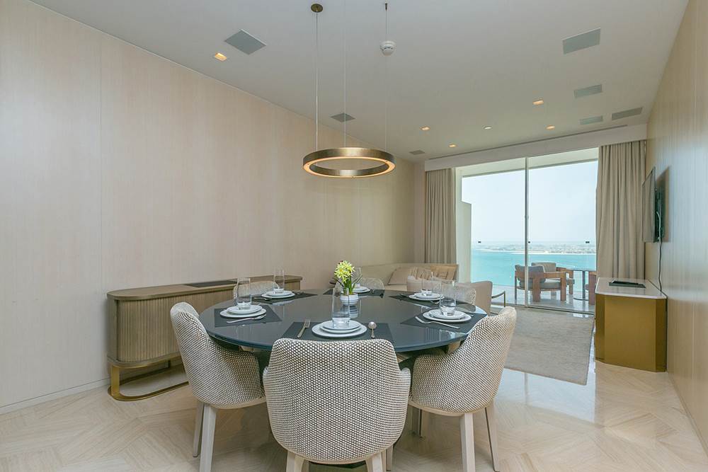 Palm-Jumeirah-Kennedy-Towers