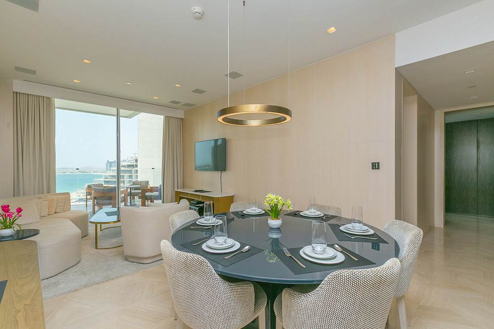 Palm-Jumeirah-Kennedy-Towers