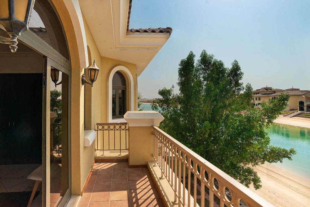 Kennedy Towers Palm Jumeirah Frond P Bedroom 3 Balcony
