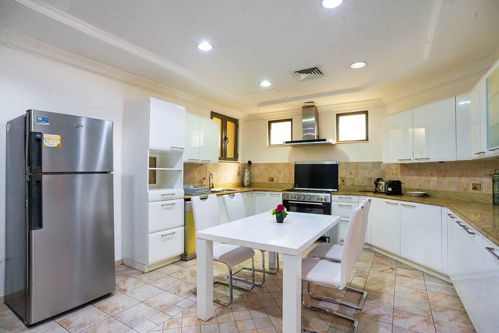 Kennedy Towers Palm Jumeirah Frond-P Kitchen