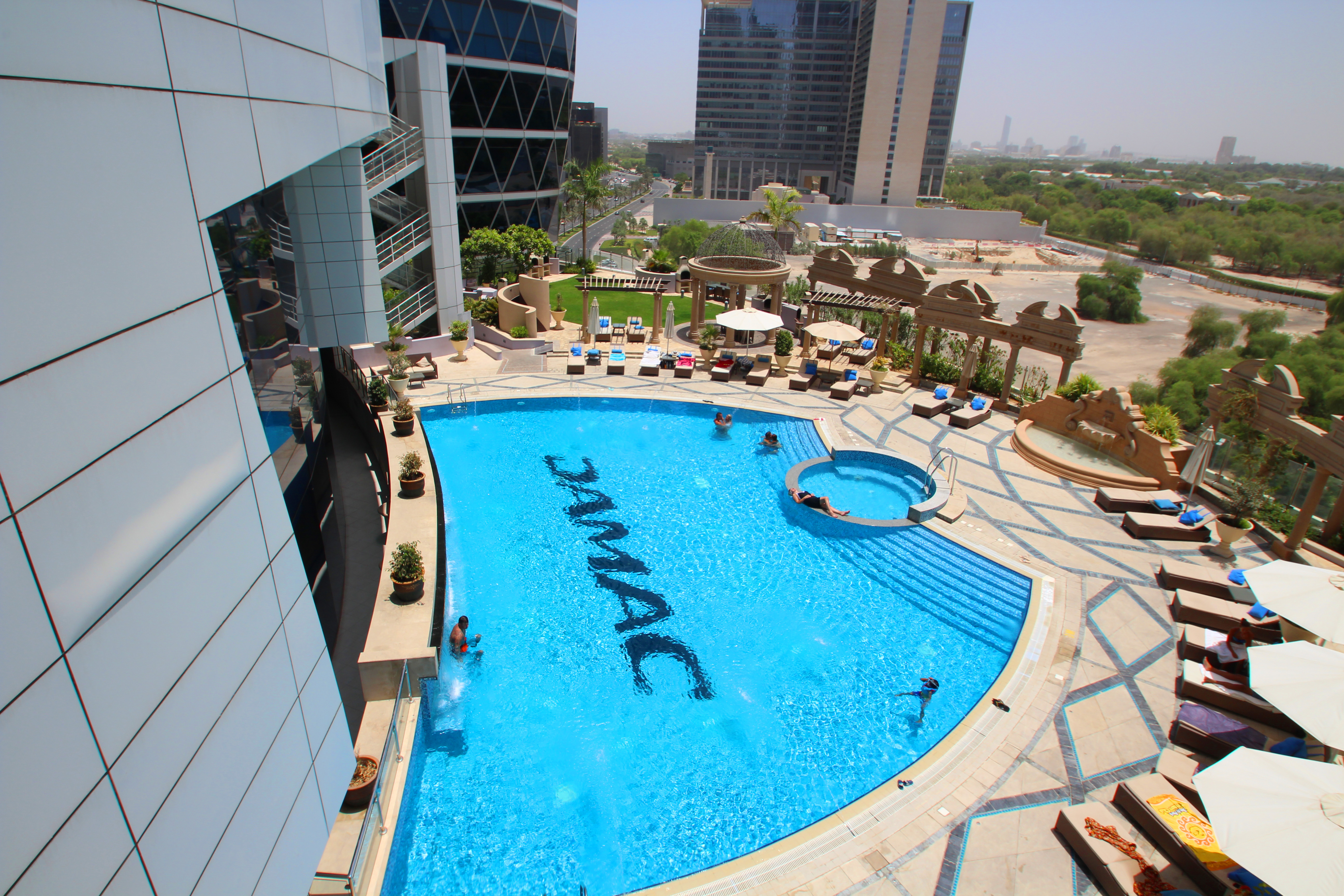 One Bedroom Apartment In Park Towers Kennedy Towers - 