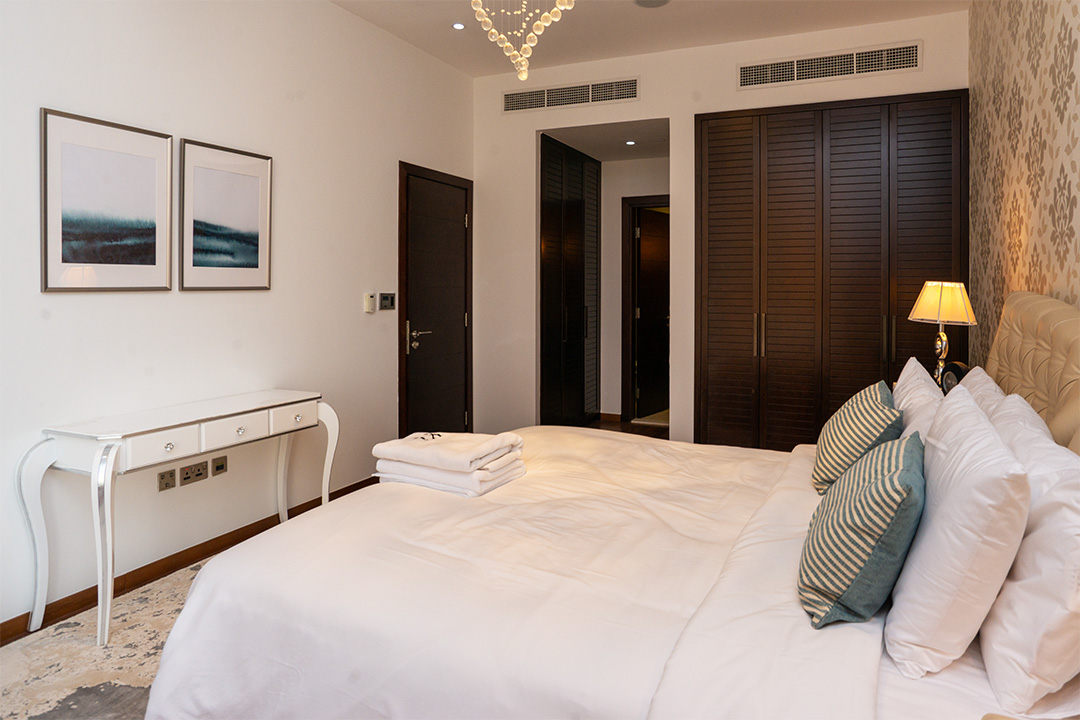 Sea View One Bedroom Apartment In Palm Jumeirah Kennedy Towers - 